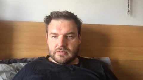Snapshot of mr834565 chatting on May 16, 9:17 am mr834565 online show from May 16, 9:17 am