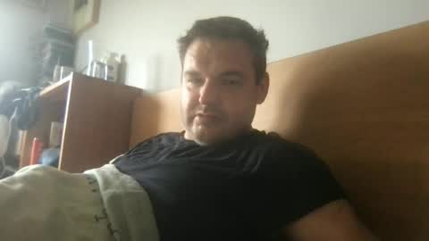 Snapshot of mr834565 chatting on July 26, 12:12 pm mr834565 online show from July 26, 12:12 pm