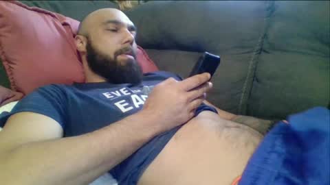 Mr8 online show from April 9, 10:59 pm