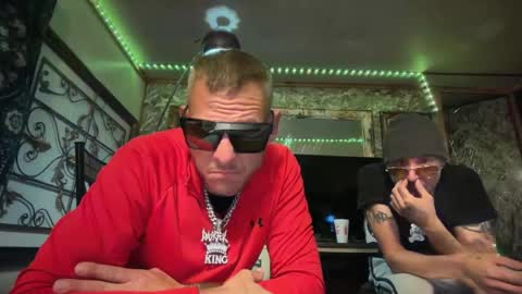 mr_anonymous025 online show from May 2, 6:07 am
