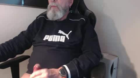 mr_boombastic2021 online show from November 22, 11:53 am