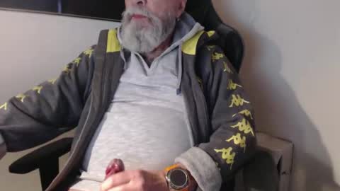 mr_boombastic2021 online show from December 22, 11:51 am