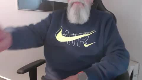 Snapshot of mr_boombastic2021 chatting on February 14, 11:40 am mr_boombastic2021 online show from February 14, 11:40 am