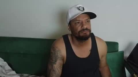Snapshot of mr_bucknasty chatting on May 30, 11:13 pm Gifted online show from May 30, 11:13 pm
