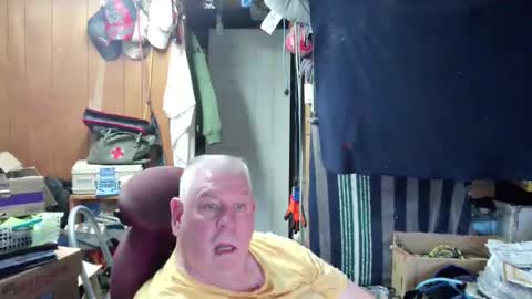 mr_canoe_licker_69 online show from December 8, 4:39 pm