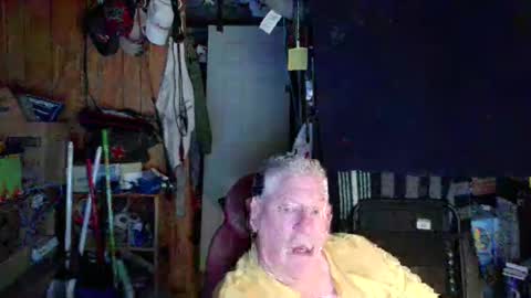 mr_canoe_licker_69 online show from December 24, 5:13 pm