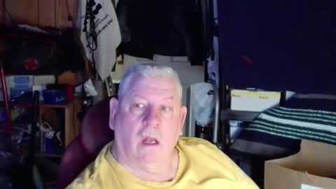 mr_canoe_licker_69 online show from January 10, 1:52 pm
