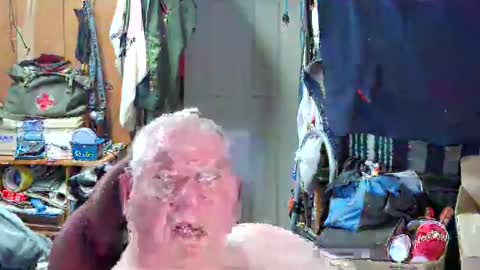 mr_canoe_licker_69 online show from February 17, 7:21 pm
