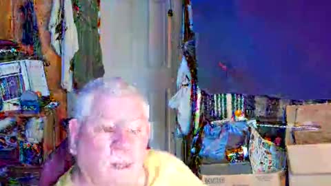 mr_canoe_licker_69 online show from March 1, 10:31 pm
