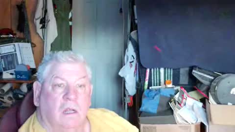 mr_canoe_licker_69 online show from March 10, 12:15 pm