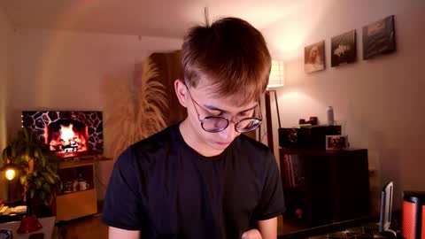 Mr Evans online show from November 2, 2:30 pm