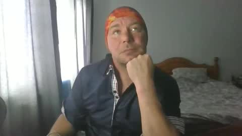 Snapshot of mr_i_ chatting on May 11, 2:45 pm mr_i_ online show from May 11, 2:45 pm