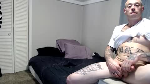 whateveryouwant online show from December 4, 7:45 pm