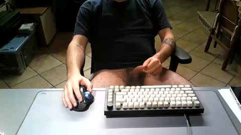 Snapshot of mr_kaa chatting on April 28, 10:15 pm mr_kaa online show from April 28, 10:15 pm