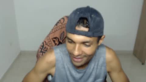 Max online show from November 8, 12:49 pm