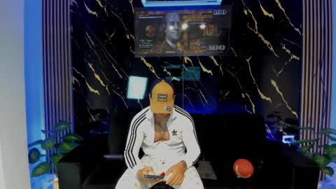 mr_maximo online show from January 13, 3:56 am