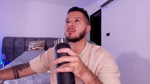 MIKEE online show from January 18, 3:10 am