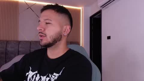 MIKEE online show from March 17, 3:00 am