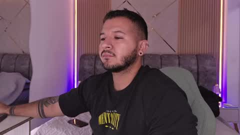 MIKEE online show from June 4, 3:01 am