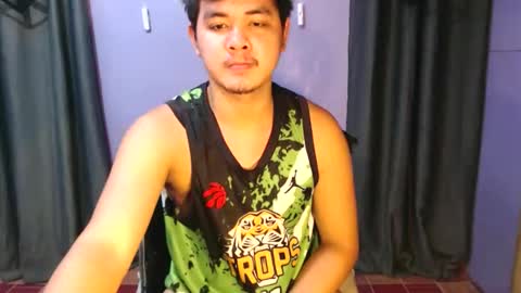 mr_olivercummerx online show from November 5, 7:30 am