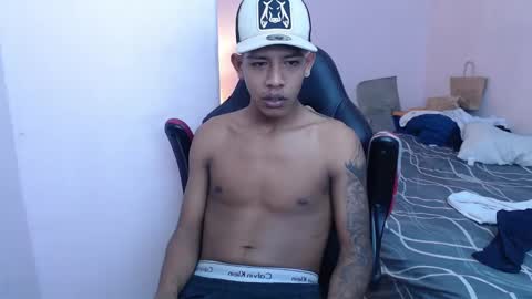 Snapshot of mr_stiven_ chatting on January 13, 8:15 am mr_stiven_ online show from January 13, 8:15 am