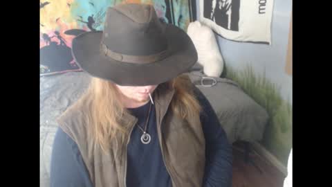 mr_strawberry online show from January 6, 5:05 pm