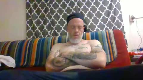 Mr. Daddy online show from November 1, 6:37 am