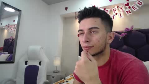 Snapshot of mr_williseo chatting on February 12, 7:45 pm williseo online show from February 12, 7:45 pm