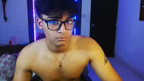 Snapshot of mr_yisuz chatting on May 27, 11:40 am yisuz online show from May 27, 11:40 am
