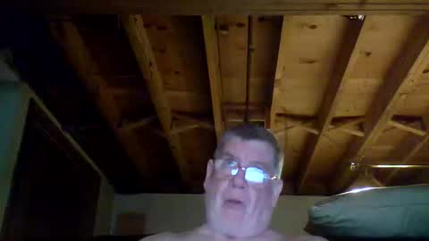 mrblade666 online show from December 5, 2:42 am