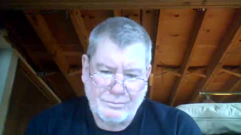 mrblade666 online show from December 7, 2:35 pm