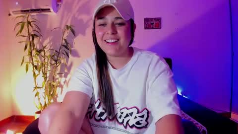 Laura online show from December 20, 6:29 am