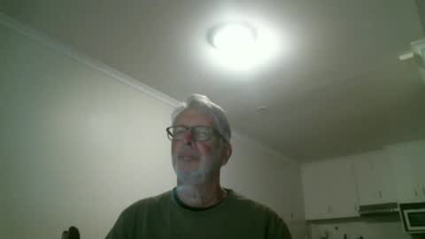Snapshot of mrcreek1531 chatting on April 28, 9:14 am mrcreek1531 online show from April 28, 9:14 am