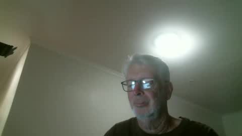 Snapshot of mrcreek1531 chatting on May 9, 10:53 am mrcreek1531 online show from May 9, 10:53 am