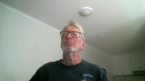 Snapshot of mrcreek1531 chatting on May 10, 1:11 am mrcreek1531 online show from May 10, 1:11 am