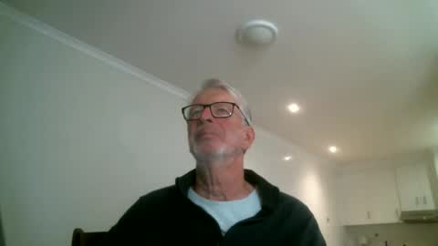 Snapshot of mrcreek1531 chatting on May 14, 1:34 am mrcreek1531 online show from May 14, 1:34 am