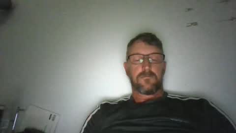 Snapshot of mrcumstain chatting on May 4, 9:33 pm mrcumstain online show from May 4, 9:33 pm