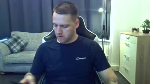 mrengland86566 online show from February 19, 3:30 pm