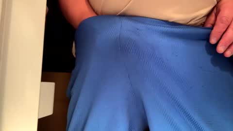 Snapshot of mreric_210 chatting on October 5, 6:23 am mreric_210 online show from October 5, 6:23 am