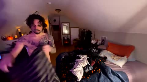 mrfanceypants online show from October 6, 6:11 am