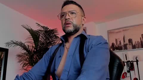 MrFrank. online show from December 6, 7:23 pm