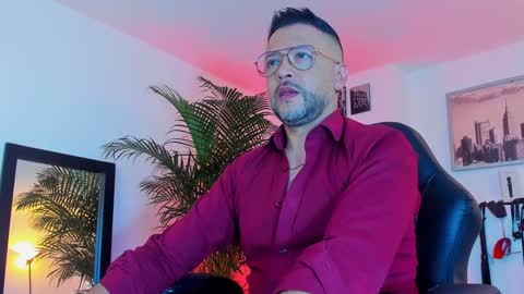 MrFrank. online show from December 16, 11:33 am