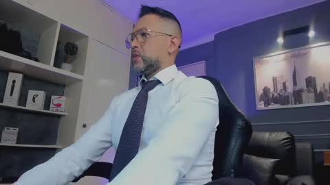 MrFrank. online show from October 6, 1:52 pm