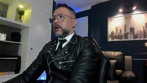 MrFrank. online show from July 18, 11:25 am