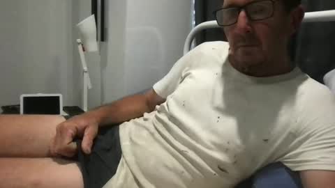 mrgray11xxx aussie online show from January 13, 5:35 am