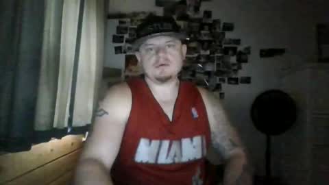 mrhandsome_1 online show from March 2, 4:36 pm