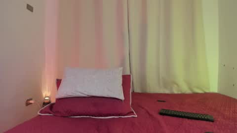 Snapshot of mrhot_night chatting on September 26, 11:20 pm Bastian online show from September 26, 11:20 pm
