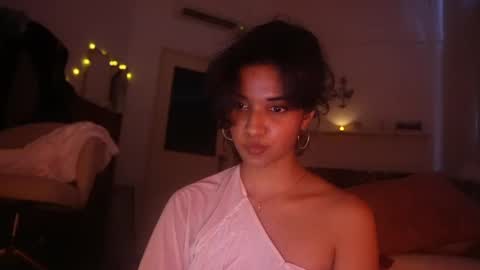 mriea_ online show from September 14, 1:27 am