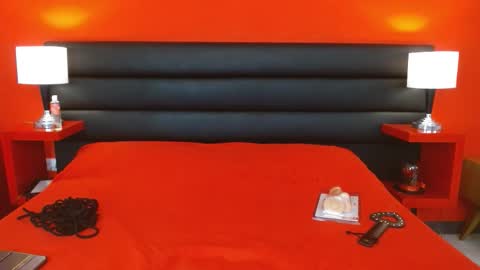 MrJohnandLucy online show from January 6, 12:09 pm