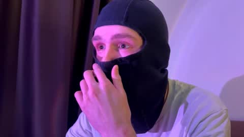 mrkallin online show from February 19, 9:33 pm